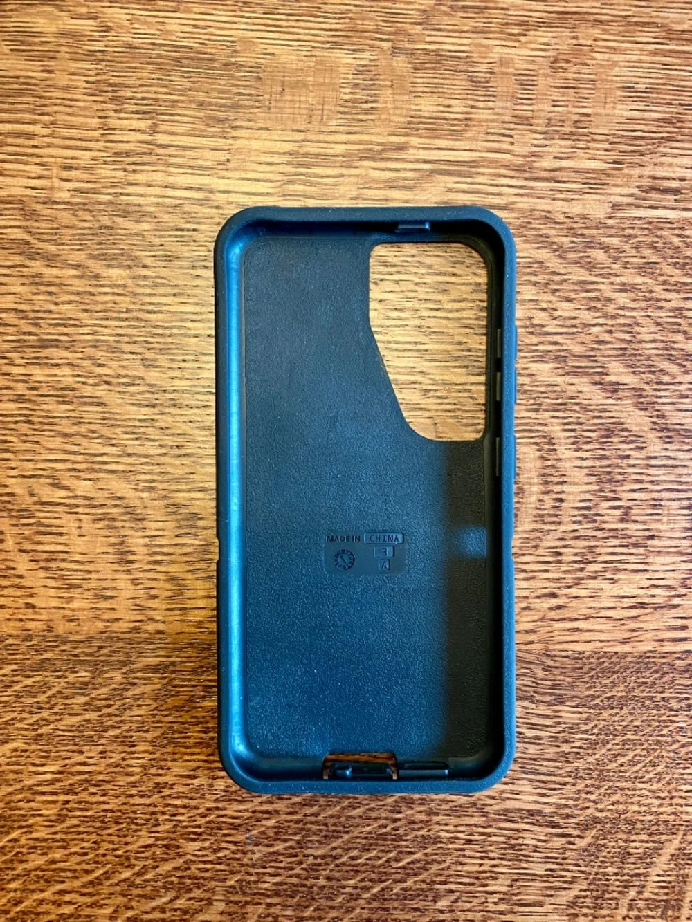 Otterbox Defender Pro Series Case w/optional holster clip Samsung S24 Black